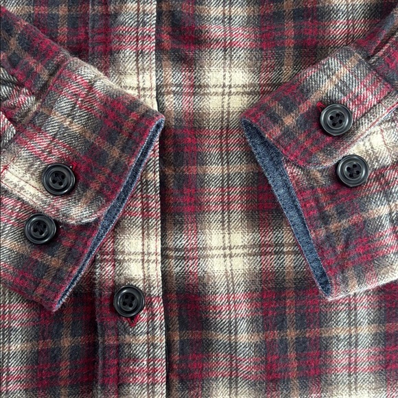 Coleman button down - Picture 3 of 11